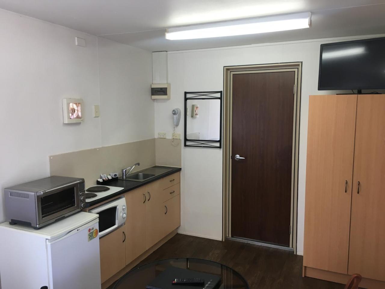 Broken Hill Tourist Park Hotel Екстериор снимка